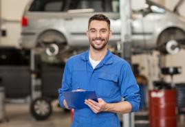 Jetzt bewerben: Autohaus Stien GmbH sucht Kfz-Mechatroniker*in (m/w/d)
