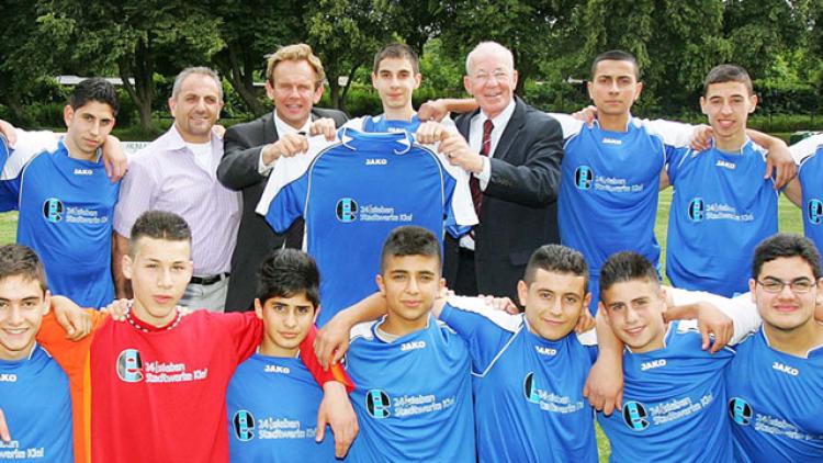 Fußball-Fieber grassierte in Grundschule Suchsdorf