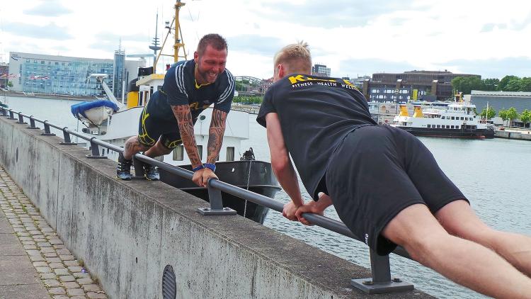 Der Torbunker IV ist direkt an der Aussichtsplattform an der Schleuse des Nord-Ostsee-Kanals