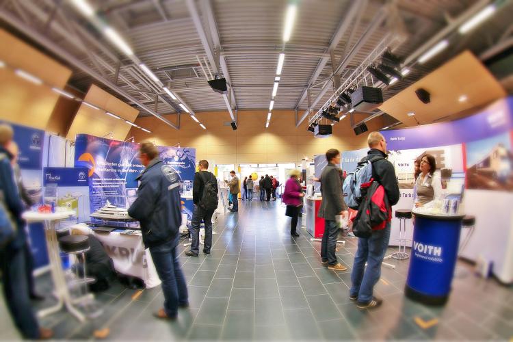 Ab sofort gibt es in der Tourist-Information Kiel im neuen Rathaus eine Panini-Sammelkollektion zu den Olympischen Spielen