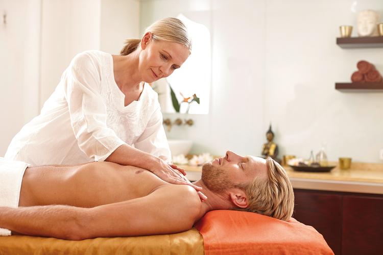 Mit der Rollen-Impuls-Massage behandelt man gezielt Problemzonen