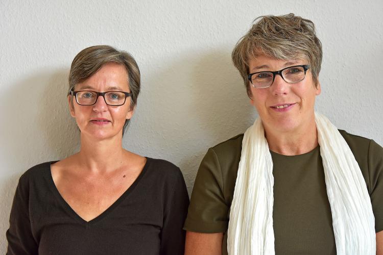 Caspar Frantz und Hans-Christian Hoth feiern Hoths 30-jähriges Bühnenjubiläum am 29. November gemeinsam im Kieler Schauspielhaus mit dem Stück „Endlich Musik! Kabarett am Flügel“