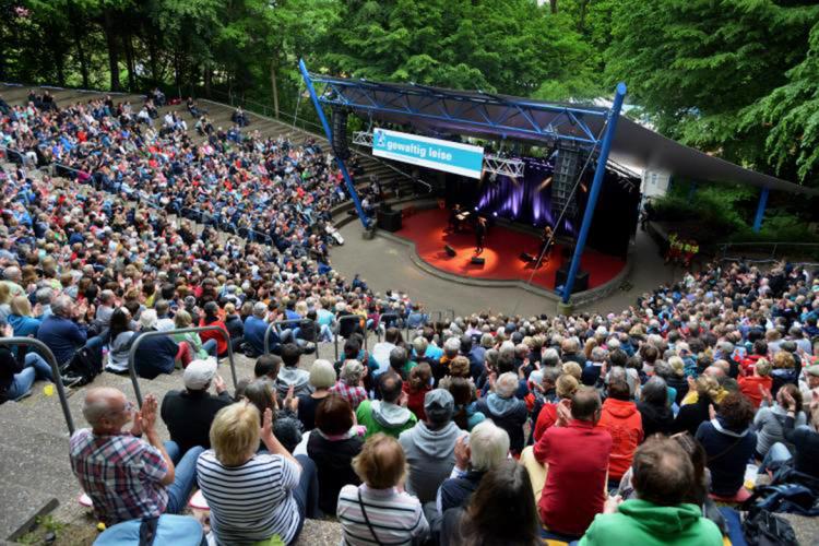 Gastschauspiel: Hans-Christian Hoth wird zu Hans-Christian Andersen