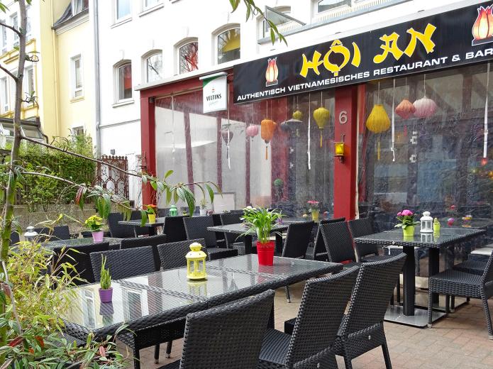  Pirouetten drehen mit Delfinen