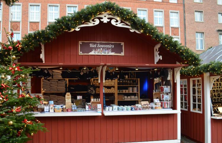 Schnexagon ist ein ökologischer Schutzanstrich, an dem Schnecken nicht haften bleiben