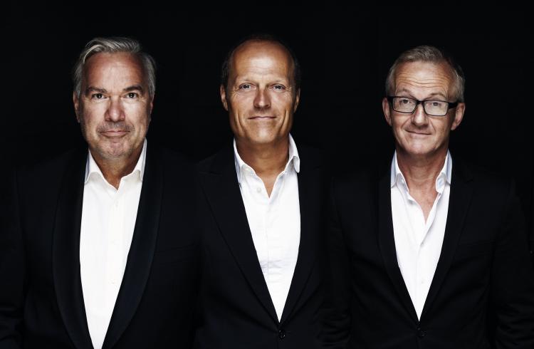 Die Partner des Stadtwerke Eisfestivals freuen sich auf die Zusammenarbeit: Thomas Hein von interevent, Uwe Wanger von Kiel-Marketing, Sönke Schuster von Stadtwerke Kiel, Nicole Claus vom Seehafen Kiel, Martin Kauffmann von Nordwind Wassersport (v. li)