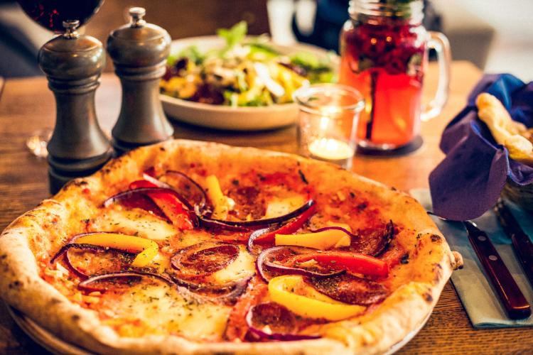 Beim Street Food Event in Eckernförde kann man kulinarische Spezialitäten aus der ganzen Welt genießen