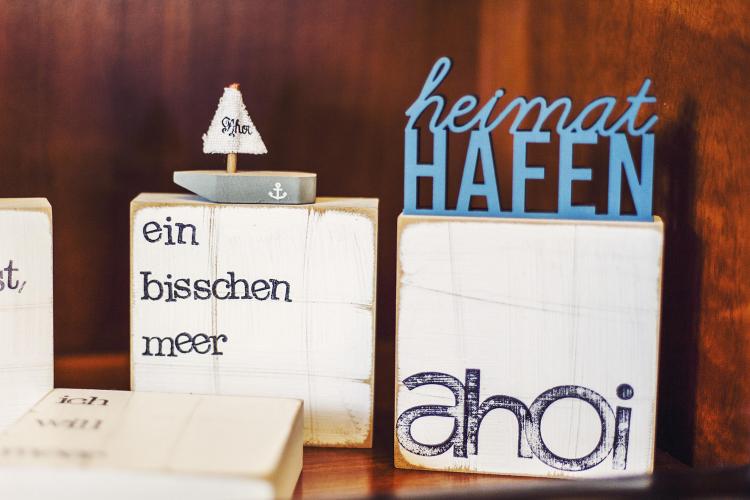 DIY-Tipp Windlicht: Zeichne dein gewünschtes Motiv auf die Streifen des Washi Tapes