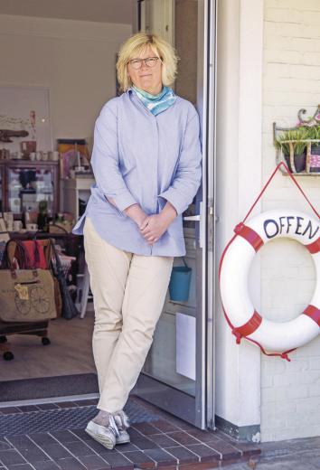 Redakteurin Jana holt sich ein Hauch Blumenwiese direkt ins eigene Zuhause. Gebunden von PS Blumen