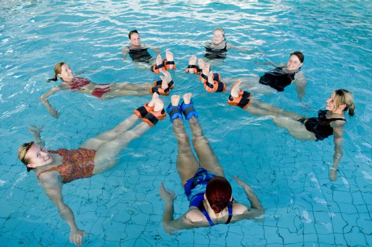 Fit durch Sport im Wasser