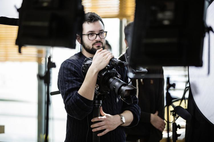 Lukas beim Dreh von Rezeptvideos für XXXLecker in Würzburg

