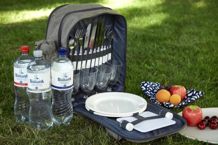 Diesem Picknick-Rucksack legen wir zwei SHMF-Tickets bei 