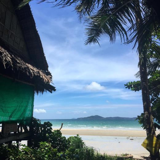 Paradiesischer Strand auf Koh Chang, eine Insel im Golf vonThailand