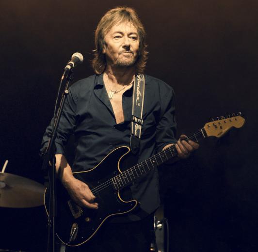 Auch neben dem sportlichen Geschehen bietet der SH Netz Cup Highlight, wie hier auf der Bühne: Chris Norman.