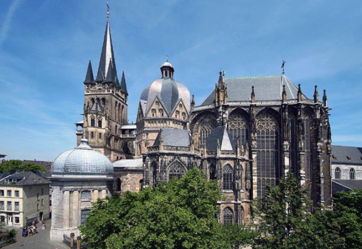 Sightseeing mit der „100“ 