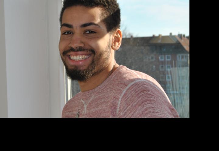 Live in Kiel: Dieser Mann errät Ihre geheime PIN und den nächsten Urlaub 